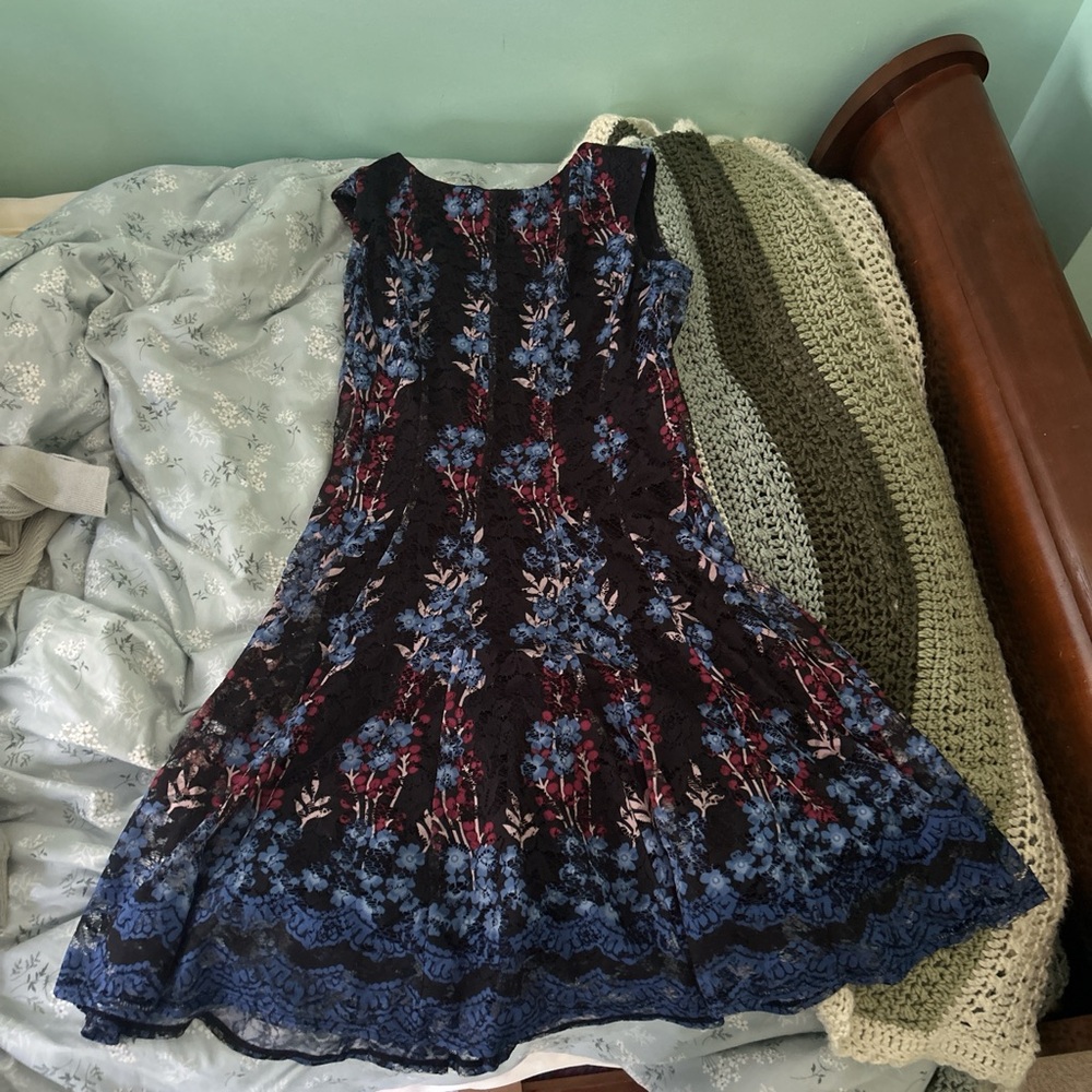 Roz & Ali Floral Dress women’s size 10 black, blue, pink, magenta
